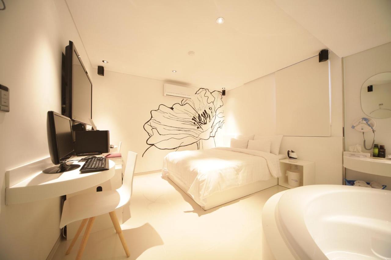 Hotel Pop Jongno Seoul Exterior photo